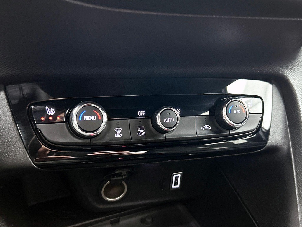 OPEL-CORSA-1.2 Turbo 136pk Automaat Hybrid GS   DEMO !   Navigatie   Apple Carplay/ Android Auto   Camera   Parkeersensoren   Cruise Contro