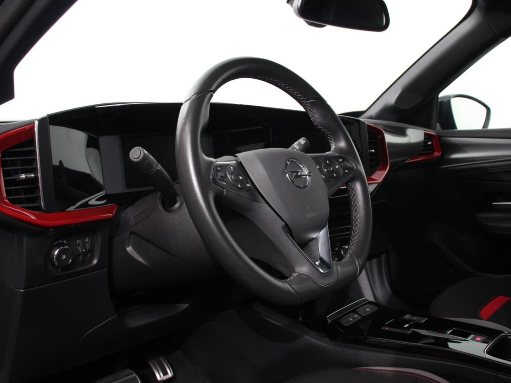 OPEL-MOKKA-E-Ultimate 50-kWh   Navigatie   Apple Carplay/Android Auto   Adaptive Cruise Control   Parkeersensoren   Camera   Stoel-en stuurwi