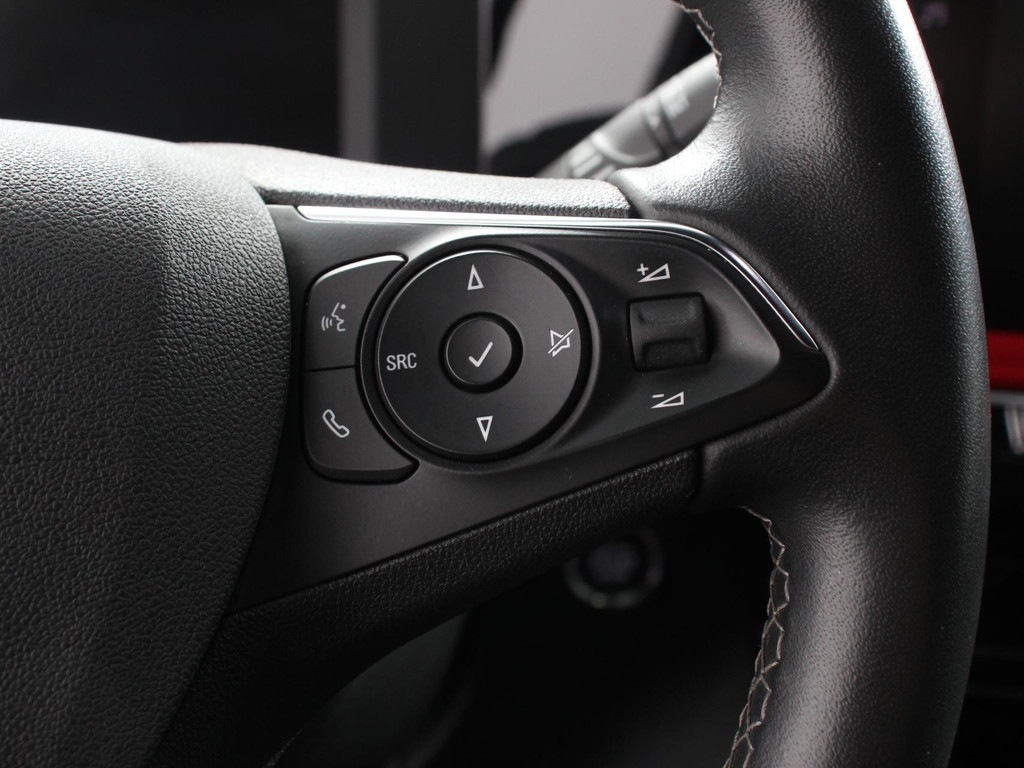 OPEL-MOKKA-E-Ultimate 50-kWh   Navigatie   Apple Carplay/Android Auto   Adaptive Cruise Control   Parkeersensoren   Camera   Stoel-en stuurwi