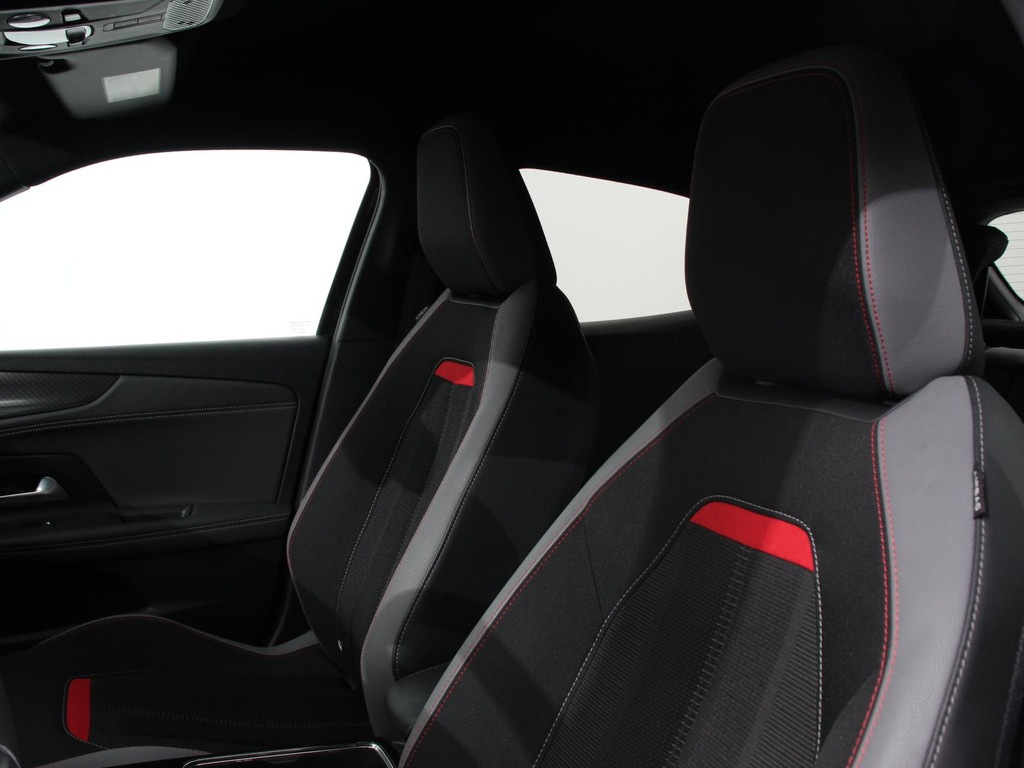 OPEL-MOKKA-E-Ultimate 50-kWh   Navigatie   Apple Carplay/Android Auto   Adaptive Cruise Control   Parkeersensoren   Camera   Stoel-en stuurwi