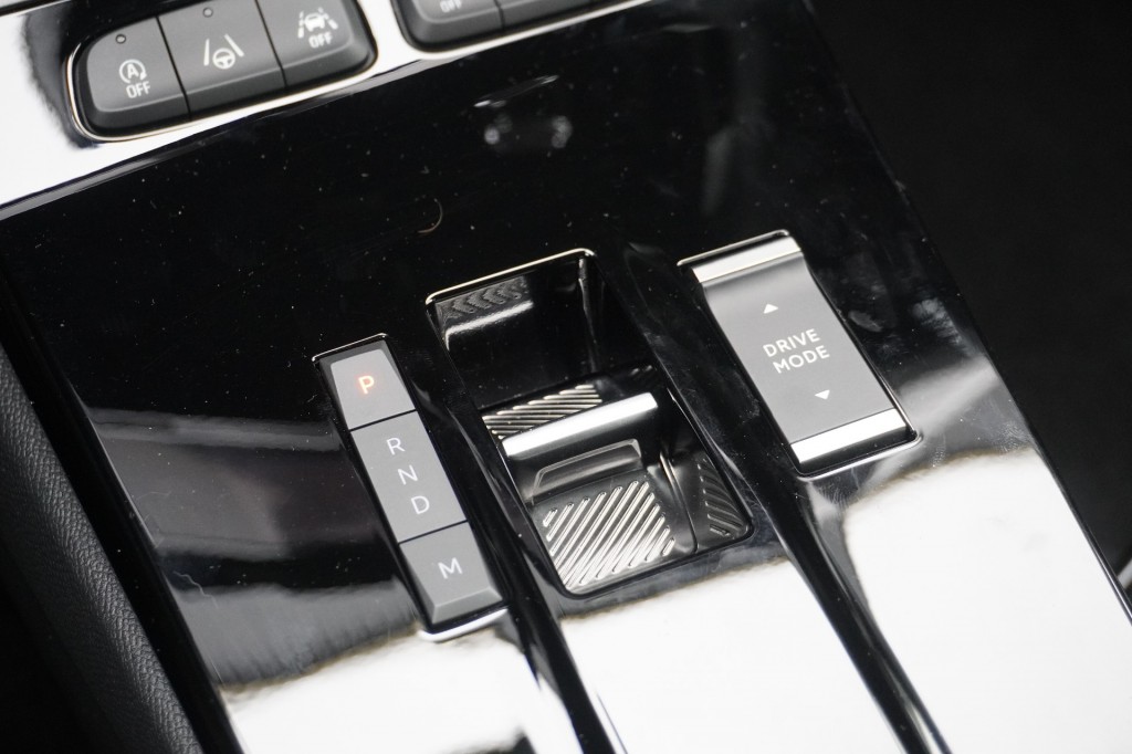 OPEL-MOKKA-1.2 Turbo Ultimate Automaat / 1e eig. / Stoelverwarming / Camera / Adaptive Cruise