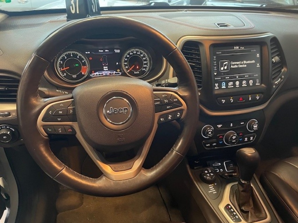 JEEP-CHEROKEE-3.2 V6 272 pk AWD