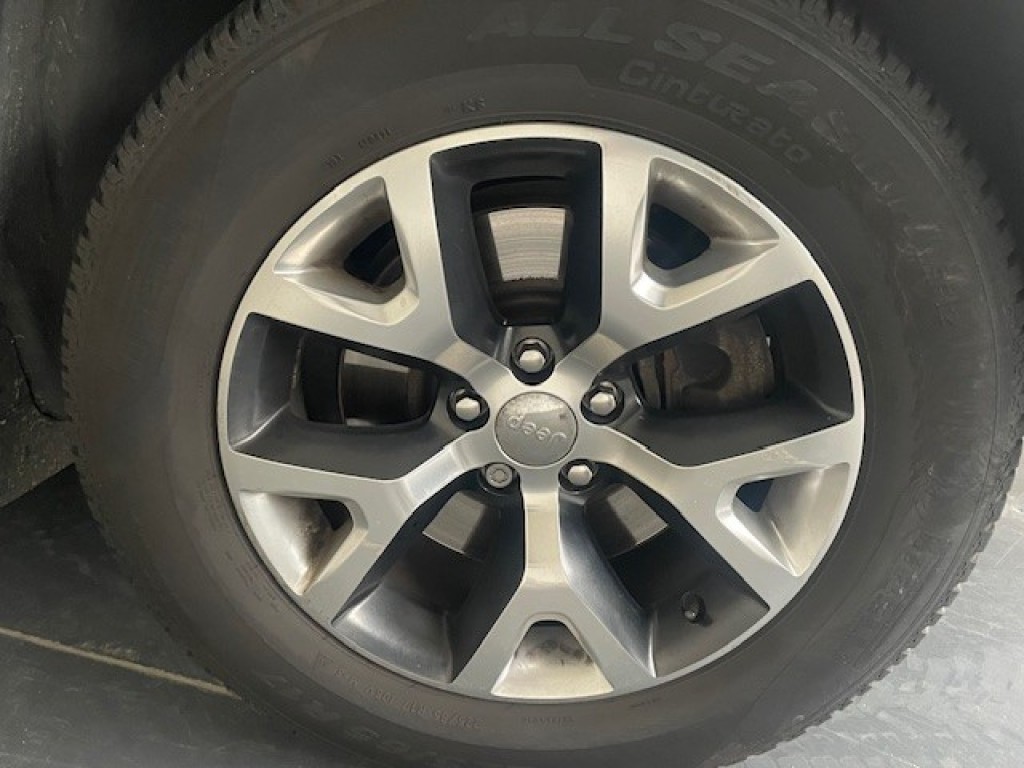 JEEP-CHEROKEE-3.2 V6 272 pk AWD