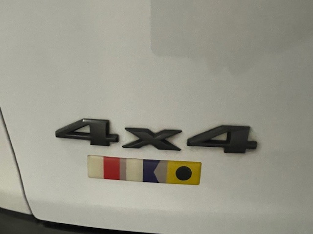 JEEP-CHEROKEE-3.2 V6 272 pk AWD