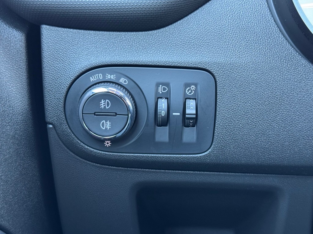 OPEL-CROSSLAND-1.2 T 130 pk Elegance - LED - Camera