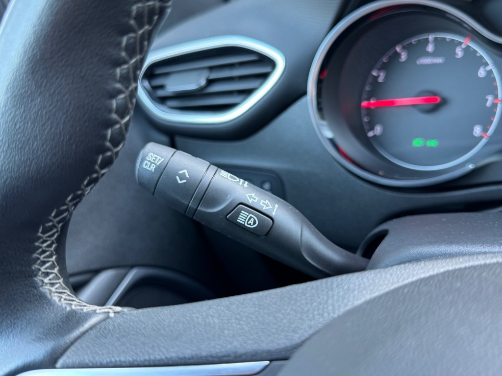 OPEL-CROSSLAND-1.2 T 130 pk Elegance - LED - Camera