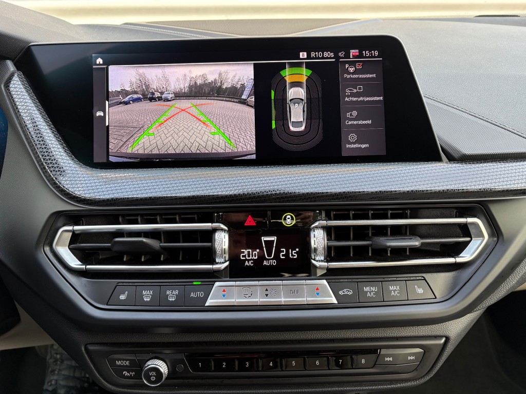 BMW-2-SERIE-218i GranCoupe Business Edition Plus Clima Navi Leder Winterpakket