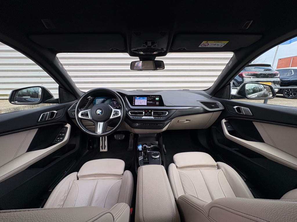 BMW-2-SERIE-218i GranCoupe Business Edition Plus Clima Navi Leder Winterpakket