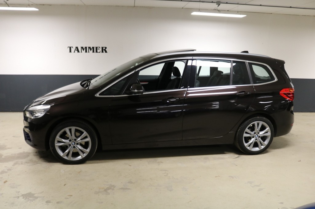 BMW-2-SERIE GRAN TOURER-218I SPORT 7 Persoon .zeer nette auto-Panorama ,Leer.