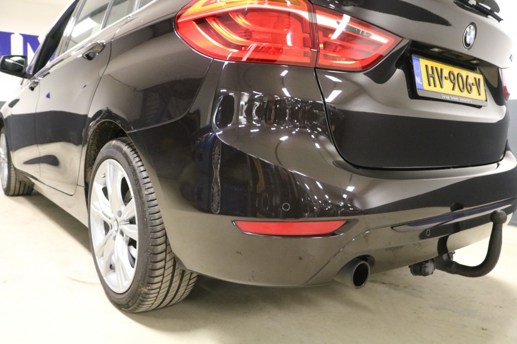 BMW-2-SERIE GRAN TOURER-218I SPORT 7 Persoon .zeer nette auto-Panorama ,Leer.