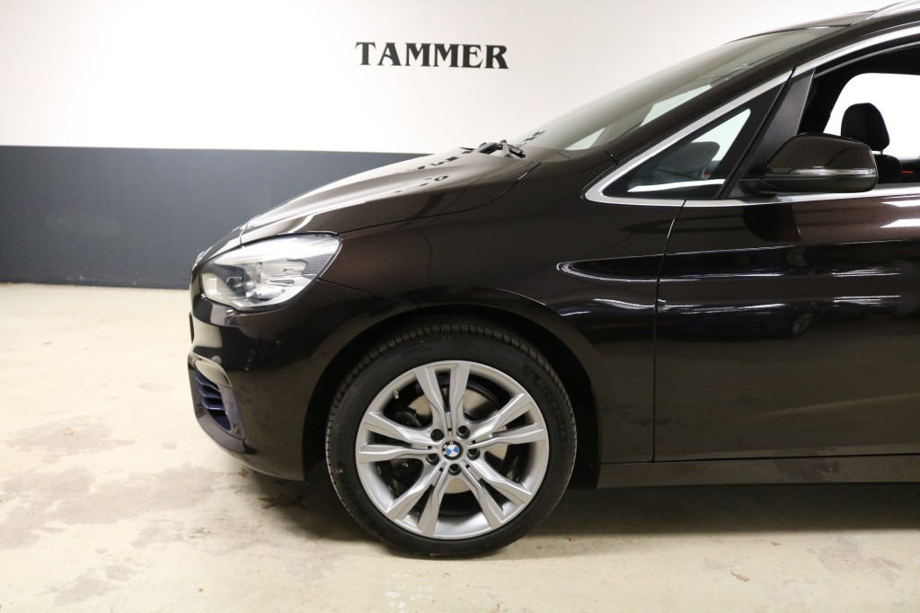 BMW-2-SERIE GRAN TOURER-218I SPORT 7 Persoon .zeer nette auto-Panorama ,Leer.