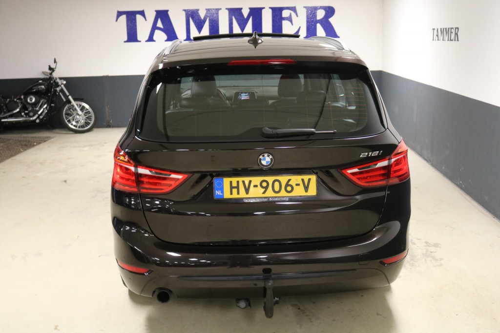 BMW-2-SERIE GRAN TOURER-218I SPORT 7 Persoon .zeer nette auto-Panorama ,Leer.