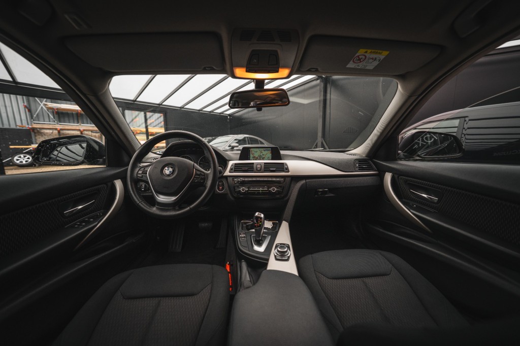 BMW-3-SERIE-316 I autmaat navi