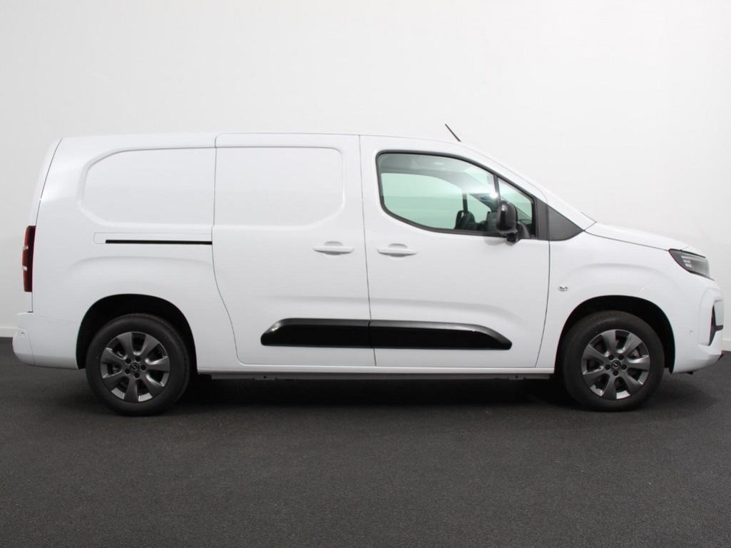 OPEL-COMBO-1.5 BlueHDi 130 S&S L2 Automaat   Navigatie   Apple Carplay / Android Auto   Trekhaak   Airco   Camera   Cruise Control   Parkee
