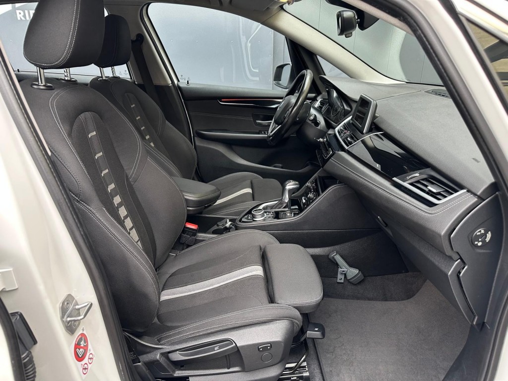 BMW-2-SERIE ACTIVE TOURER-218i Centennial Automaat