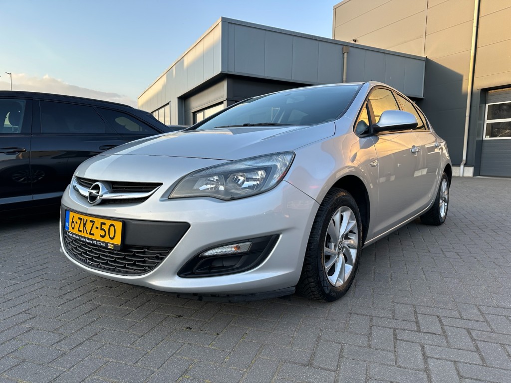 OPEL-ASTRA-1.4 Berline Airco Trekhaak 69000km !!