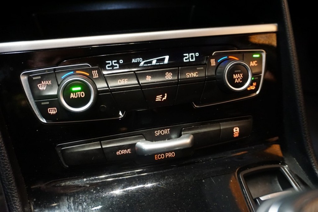 BMW-2-SERIE ACTIVE TOURER-225xe Centennial Executive Automaat Clima Navi