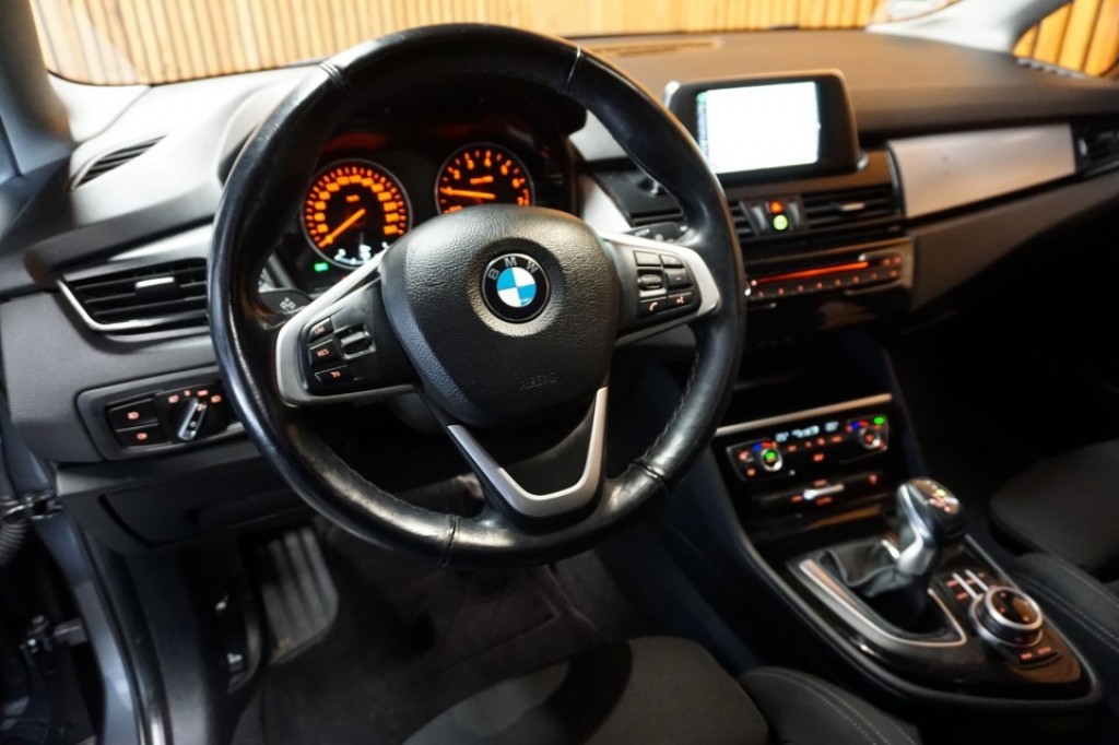 BMW-2-SERIE ACTIVE TOURER-225xe Centennial Executive Automaat Clima Navi
