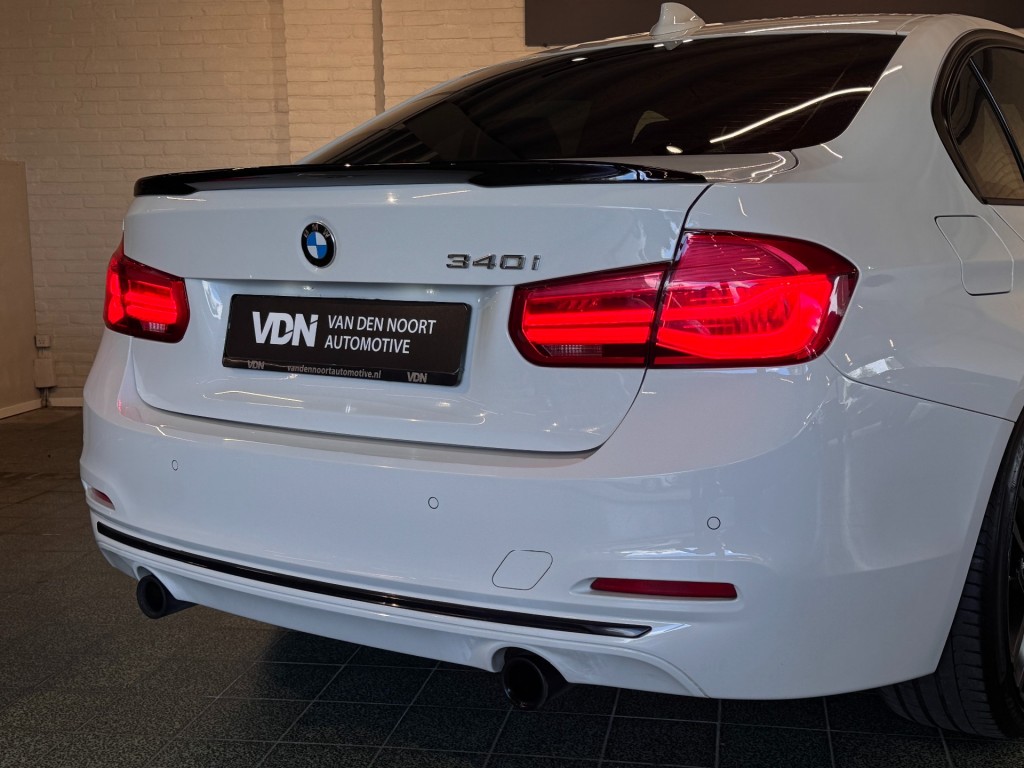 BMW-3-SERIE-340i M Sport Line B58 326pk Pano LED PDC Trekhaak 19''