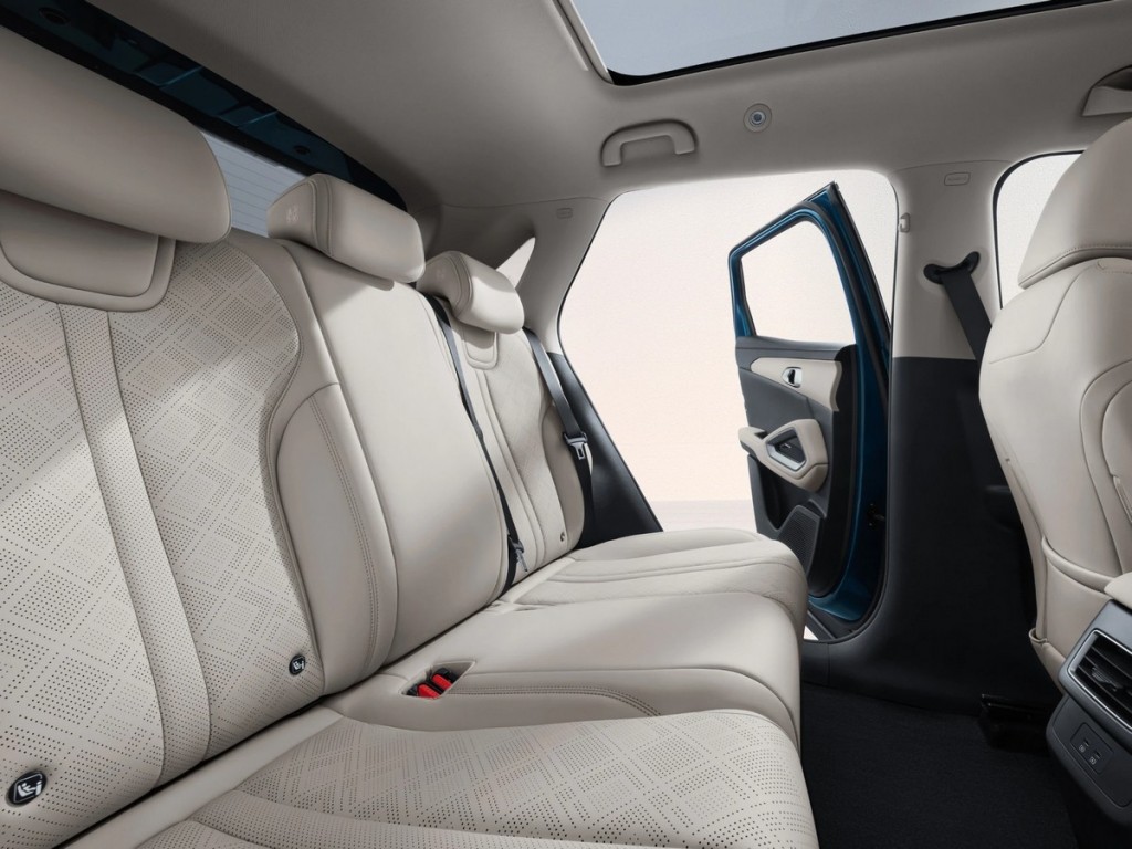 BYD-ATTO 2-DM-i BOOST  PHEV 18 kWh  Rijklaar
