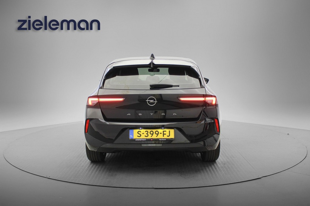 OPEL-ASTRA-1.2 BlackLine - Digitaal Cockpit, Carplay, Cruise, Navi, PDC