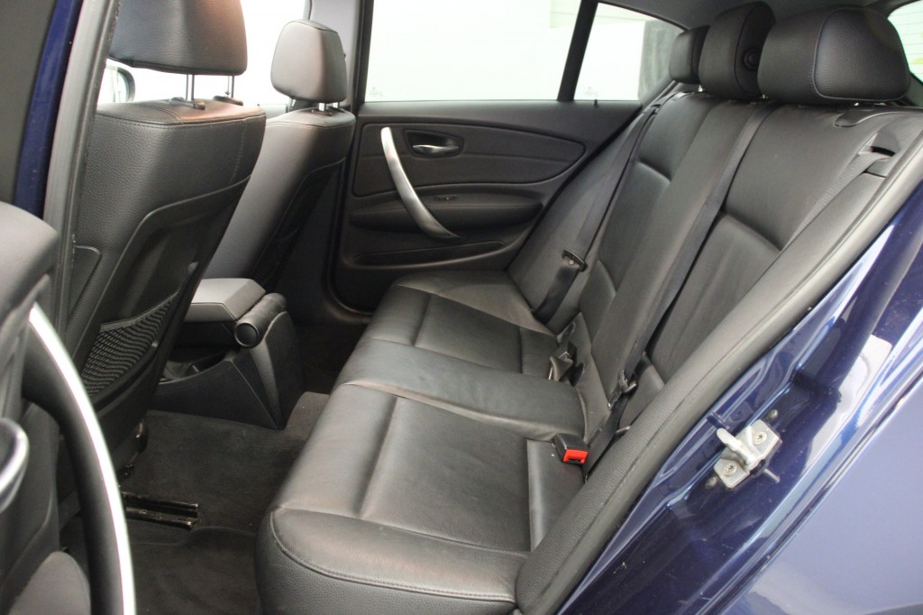 BMW-1-SERIE-118i EffDyn. Ed. Business Line Ultimate Edition - Panorama, Navi, Clima, Leer, Dakraam