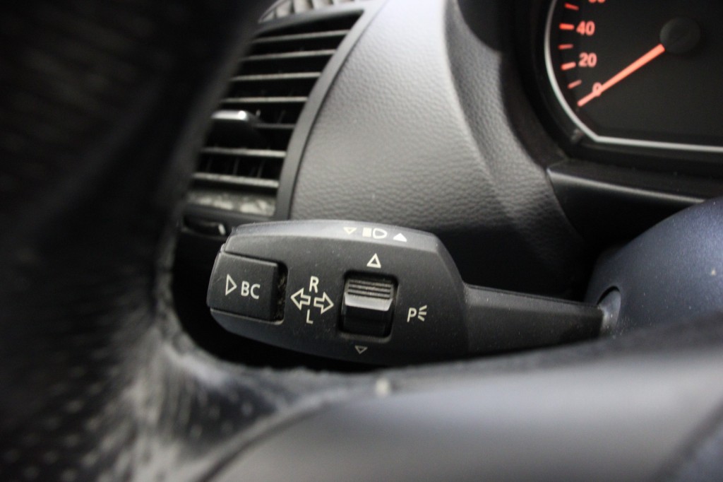 BMW-1-SERIE-118i EffDyn. Ed. Business Line Ultimate Edition - Panorama, Navi, Clima, Leer, Dakraam