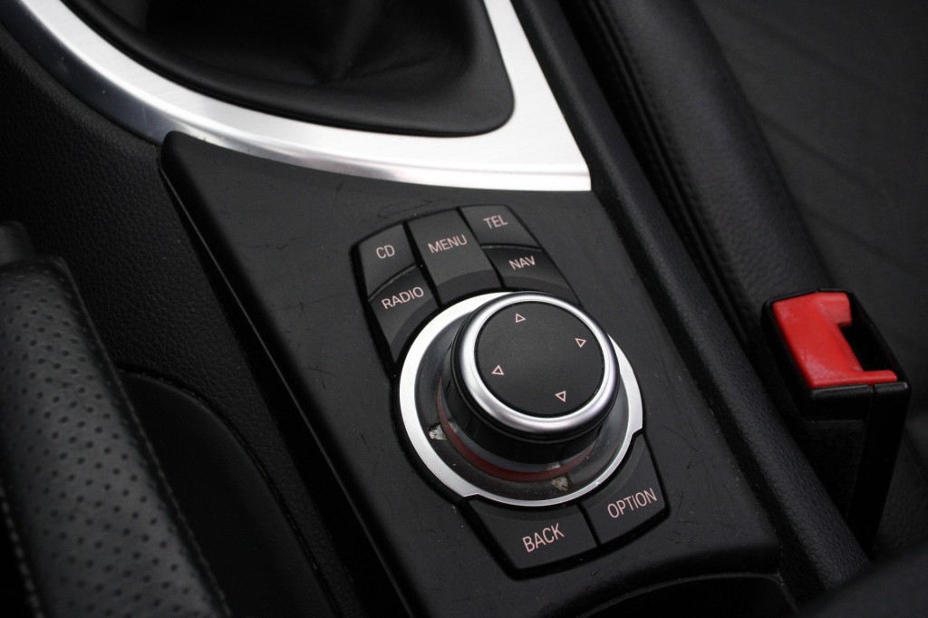 BMW-1-SERIE-118i EffDyn. Ed. Business Line Ultimate Edition - Panorama, Navi, Clima, Leer, Dakraam