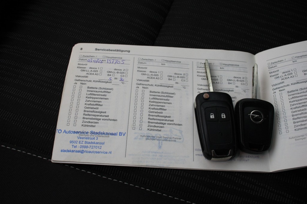 OPEL-ASTRA-Sportstourer 1.4 Turbo Edition - Airco, PDC, Trekhaak