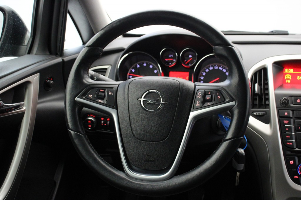 OPEL-ASTRA-Sportstourer 1.4 Turbo Edition - Airco, PDC, Trekhaak