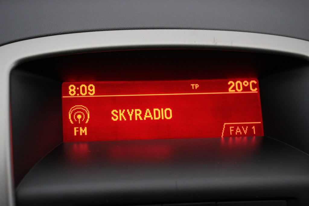 OPEL-ASTRA-Sportstourer 1.4 Turbo Edition - Airco, PDC, Trekhaak