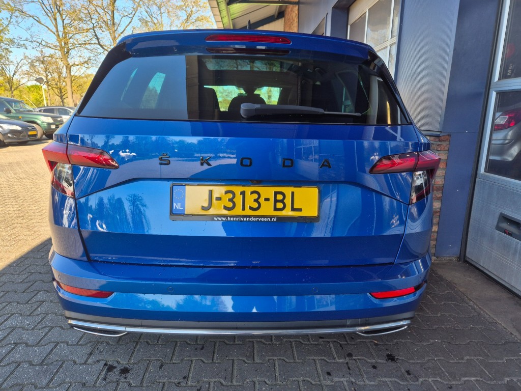SKODA-KAROQ-1.5 TSI ACT Sportline Business, Automaat, PANO, Camera, Trekhaak, ACC, VCC, ALL IN Prijs!
