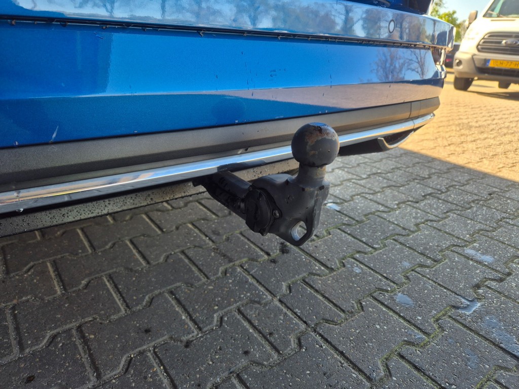SKODA-KAROQ-1.5 TSI ACT Sportline Business, Automaat, PANO, Camera, Trekhaak, ACC, VCC, ALL IN Prijs!