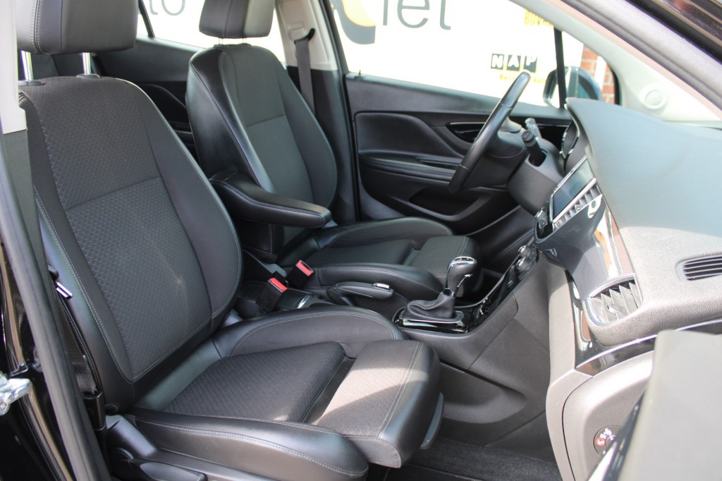 OPEL-MOKKA X-1.4 i 16V Turbo 140 pk Innovation automaat met o.a. trekhaak/parkeersens.navi./e.t,c.