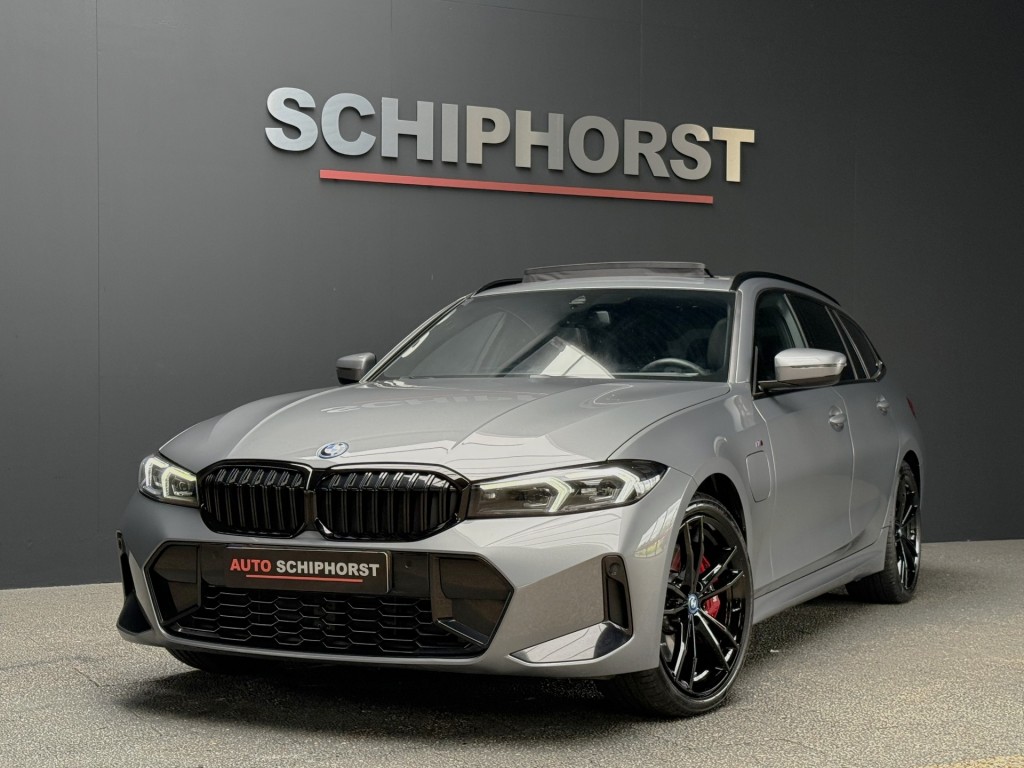 BMW-3-SERIE-Touring 320e M-Sport-Pro Harman Kardon Panorama  Leer Laser Led
