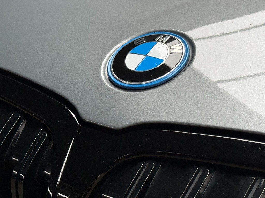 BMW-3-SERIE-Touring 320e M-Sport-Pro Harman Kardon Panorama  Leer Laser Led