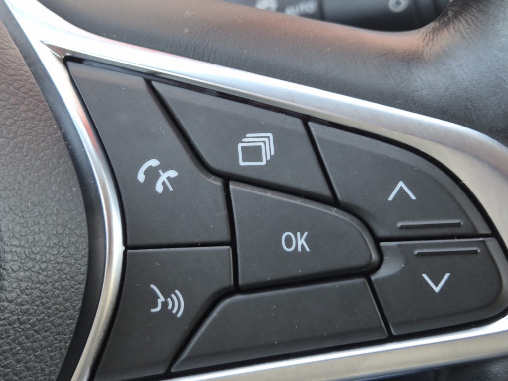 RENAULT-ARKANA-1.6 HYBRID E-TECH INTENS AUT. NAVI CAMERA AIRCO CARPLAY