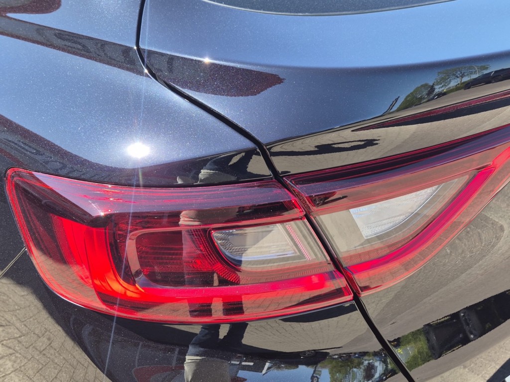 RENAULT-ARKANA-1.6 HYBRID E-TECH INTENS AUT. NAVI CAMERA AIRCO CARPLAY