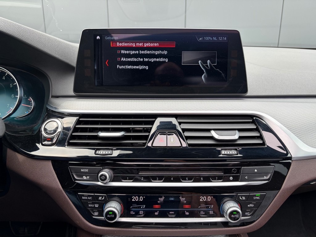 BMW-5-SERIE-540i xDrive M Sport S.dak ACC Comf.stoel HUD B&W Sound 360-Camera Softclose