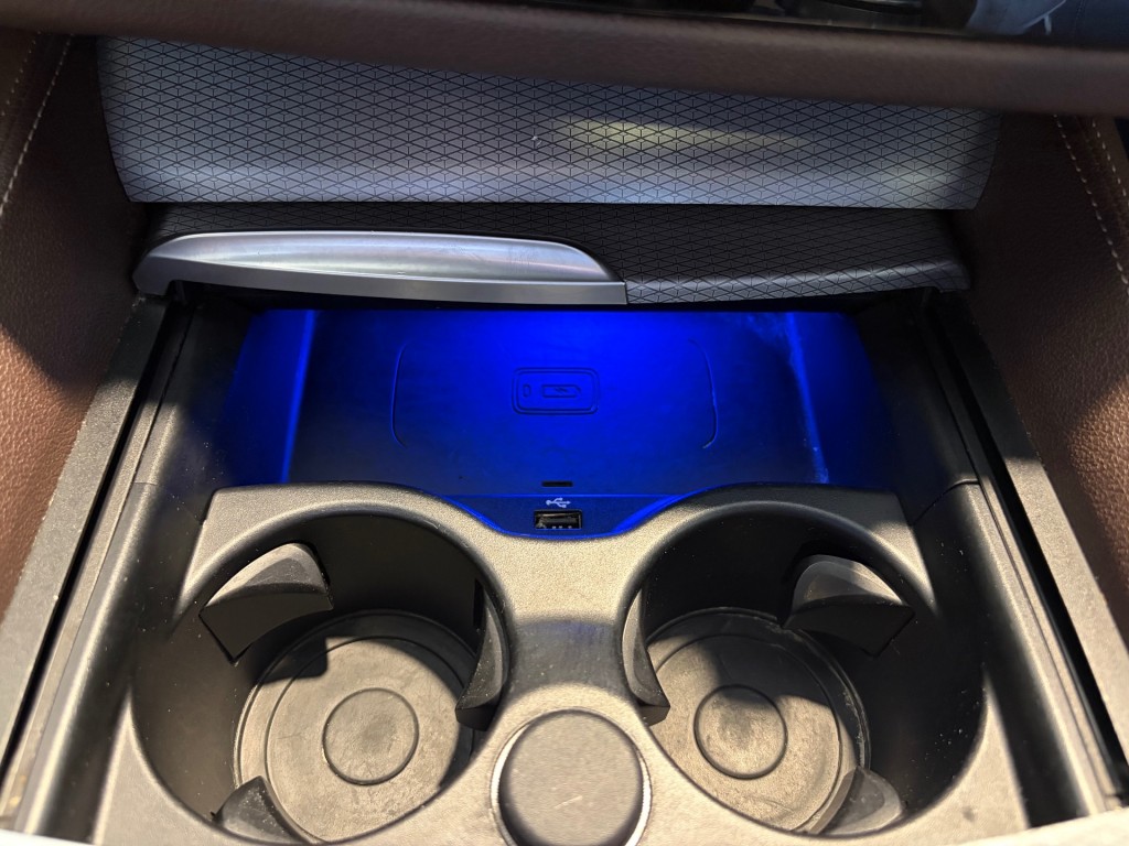 BMW-5-SERIE-540i xDrive M Sport S.dak ACC Comf.stoel HUD B&W Sound 360-Camera Softclose