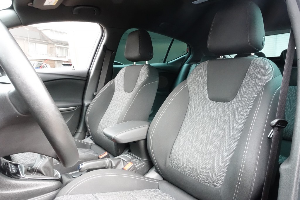 OPEL-ASTRA-1.2 EDITION BLACK 100%NL (All-in prijs)