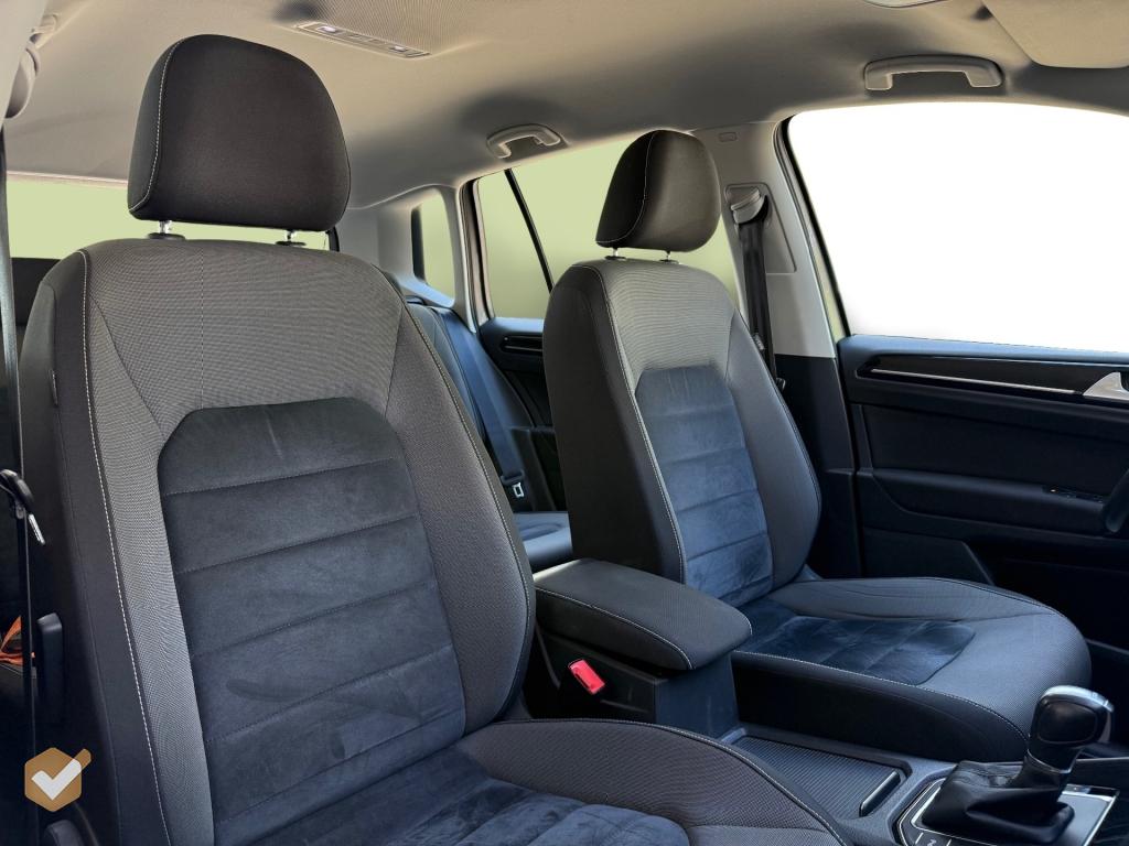 VOLKSWAGEN-GOLF SPORTSVAN-1.4 TSI Highline Automaat NL-Auto *Geen Afl. kosten*