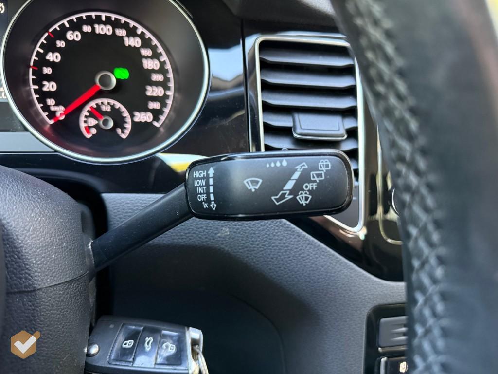 VOLKSWAGEN-GOLF SPORTSVAN-1.4 TSI Highline Automaat NL-Auto *Geen Afl. kosten*