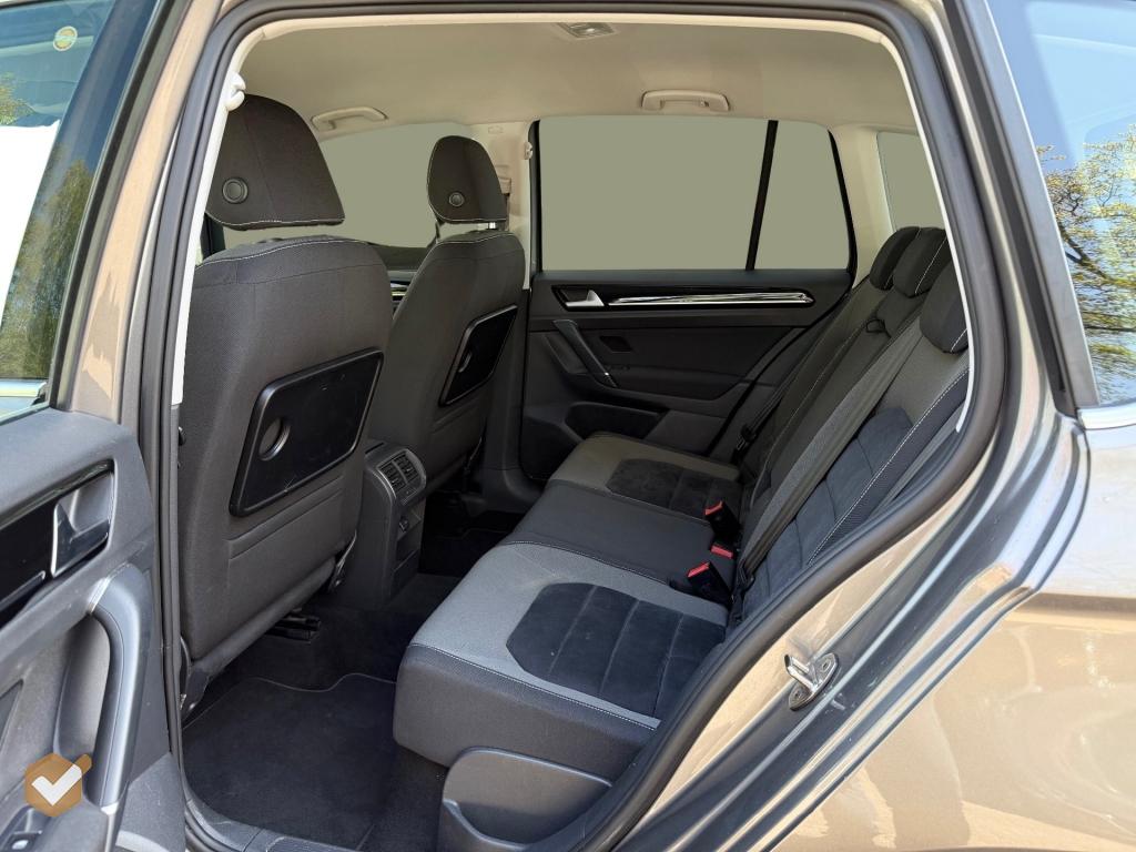 VOLKSWAGEN-GOLF SPORTSVAN-1.4 TSI Highline Automaat NL-Auto *Geen Afl. kosten*