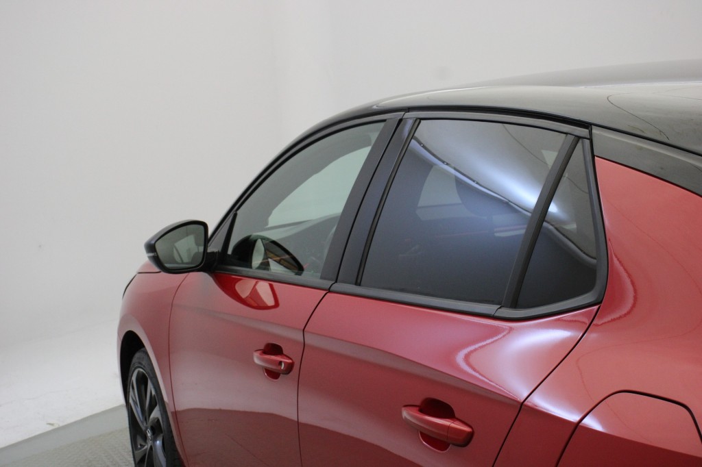 OPEL-CORSA-1.2 GS Line - Carplay, Navi, Cruise, Half Leer