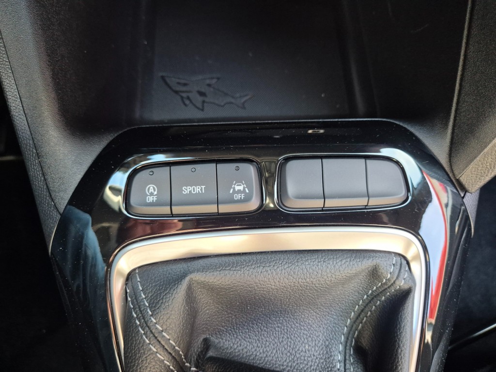 OPEL-CORSA-1.2 TURBO GS CAMERA CARPLAY HALF-LEER LANE-ASSIST CRUISE-CONTROL AIRCO LMV PDC