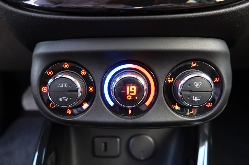 OPEL-ADAM-1.4 Unlimited AUTOMAAT Bruin Leder, Pano dak, Stoel/stuurverwarming