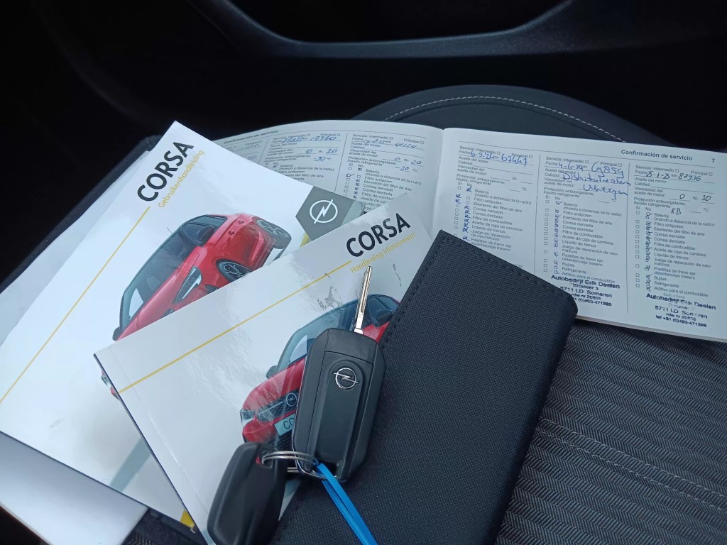 OPEL-CORSA-1.2  Edition 55kw  Centr.Vergr. ABS  Airco  Cruise  Elec.ramen+spiegels  Afn Trekhaak