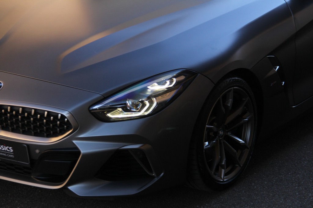 BMW-Z4-M40i Frozen grey  / Top staat / Full options / Dealer onderhouden