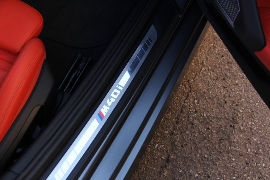 BMW-Z4-M40i Frozen grey  / Top staat / Full options / Dealer onderhouden
